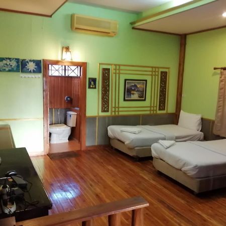 Nang Phraya Resort Phayuha Khirim Exterior photo